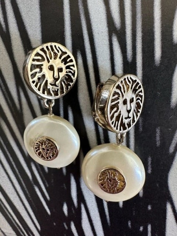 Anne Klein Lion Head Dangle Pearl Earrings,Unsign… - image 1