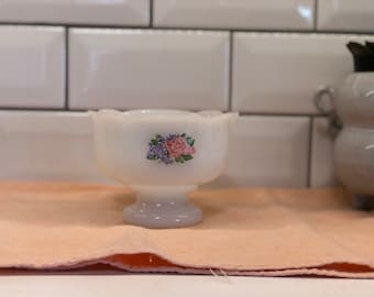 Vintage Avon Milk Glass Floral Potpourri or Soap Dish