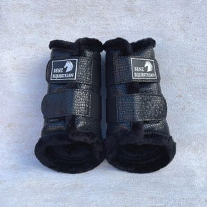 Black Snakeskin brushing boots for horses turnout tendon protection dressage schooling hacking fleece/fluff pony cob full xfull horse