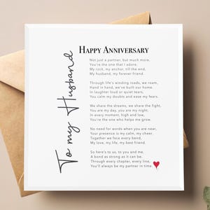 Biglietto d'auguri romantico per il marito con poesia d'amore, celebra la tua storia d'amore con parole preziose per ricordare il giorno del tuo matrimonio.