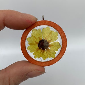 Yellow flower pendant