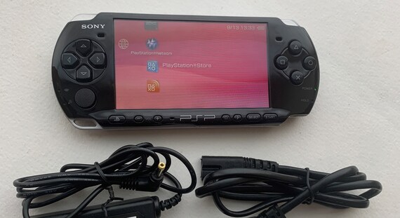 WHITE Sony PSP 1000 System W/ Charger & 64gb Memory Card Bundle Region Free