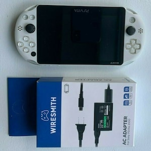 Sony Playstation PS Vita 2000 Slim PCH 2000 Pearl White MINT