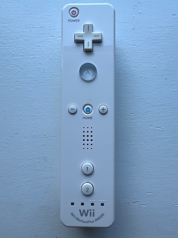 Authentic Official Nintendo Wii Remote Controller in White - 100% OEM 