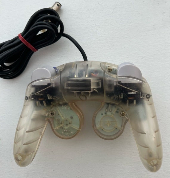 Amazon.com: Official Nintendo Gamecube Controller Clear