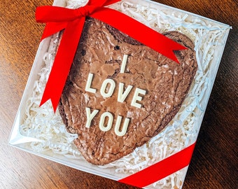 Valentine’s Day Personalised brownie gift | presents for him her Australia | Cadbury chocolate love heart | valentines hamper edible gift