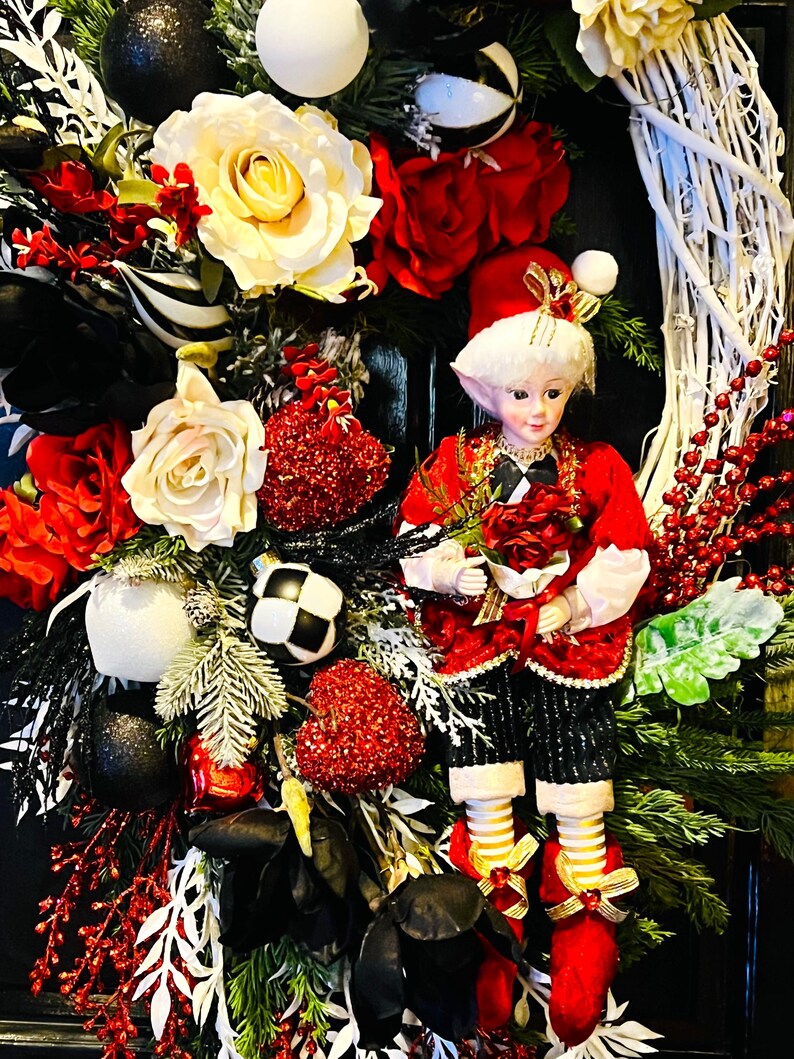 XXL Luxury Valentines Day Wreath with Hearts, Pixie and Glass Heart Ornaments, Real Touch Magnolia, Rose Cascade Wreath image 9
