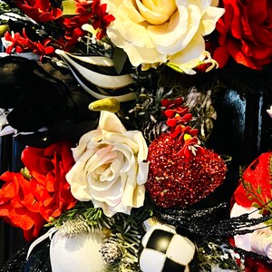 XXL Luxury Valentines Day Wreath with Hearts, Pixie and Glass Heart Ornaments, Real Touch Magnolia, Rose Cascade Wreath image 4