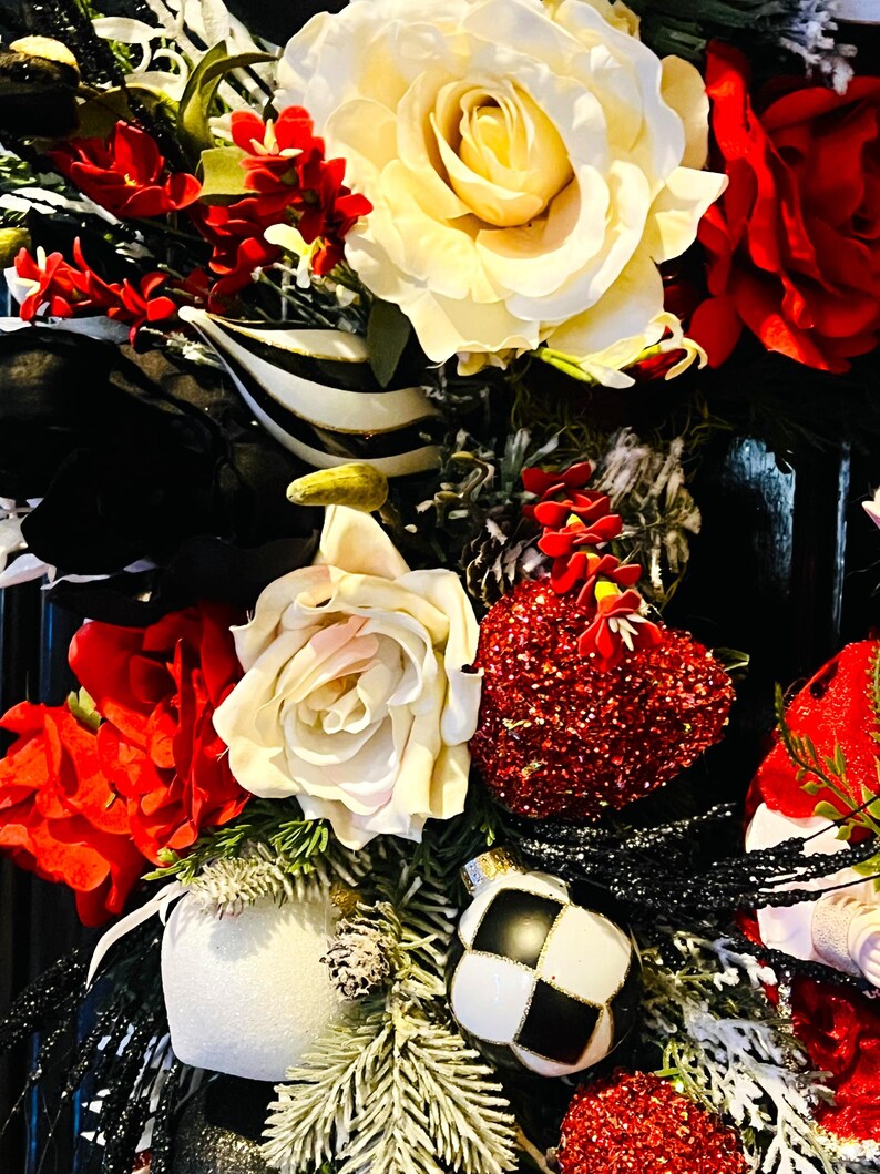 XXL Luxury Valentines Day Wreath with Hearts, Pixie and Glass Heart Ornaments, Real Touch Magnolia, Rose Cascade Wreath image 4