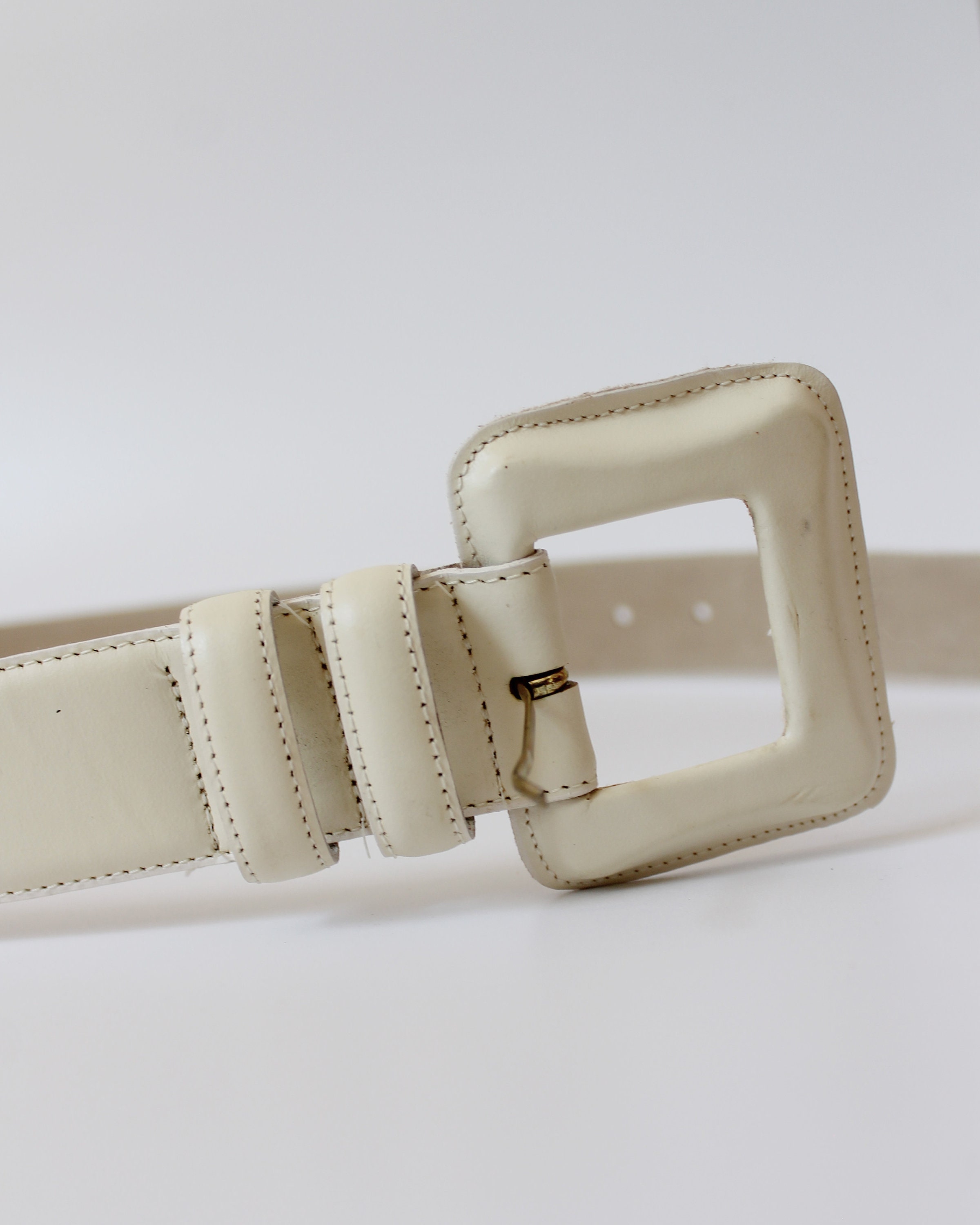 80's Vintage Genuine Leather Cream Waist Belt 34 
