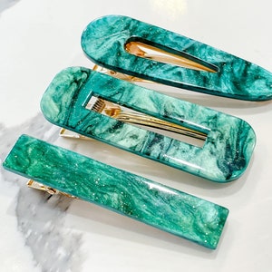 Emerald Green Hair Clip, Vintage Hair Clip, Alligator Clip, Bang Clip, Minimalist Snap Clip, Wedding day Green Clip, Green wedding accent