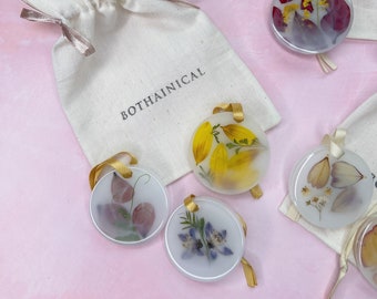 Set of Christmas tree ornaments - Resin and pressed flowers - Dried Flowers - Christmas Decor - Weihnachten Deko - Resin Ornament