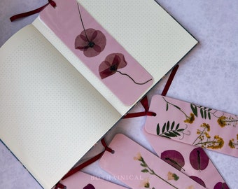 Bookmarks with pressed flowers and stationary paper - Marcador de livro - buchzeichen - Lesezeichen - Book accessories