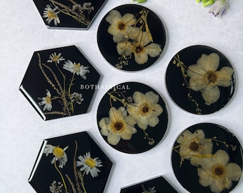 Zwarte hars onderzetters met gedroogde bloemen - Handgemaakt - Gedroogde bloemen - Trockenblume - Untersetzer - cadeau - Home Decor - Holografisch