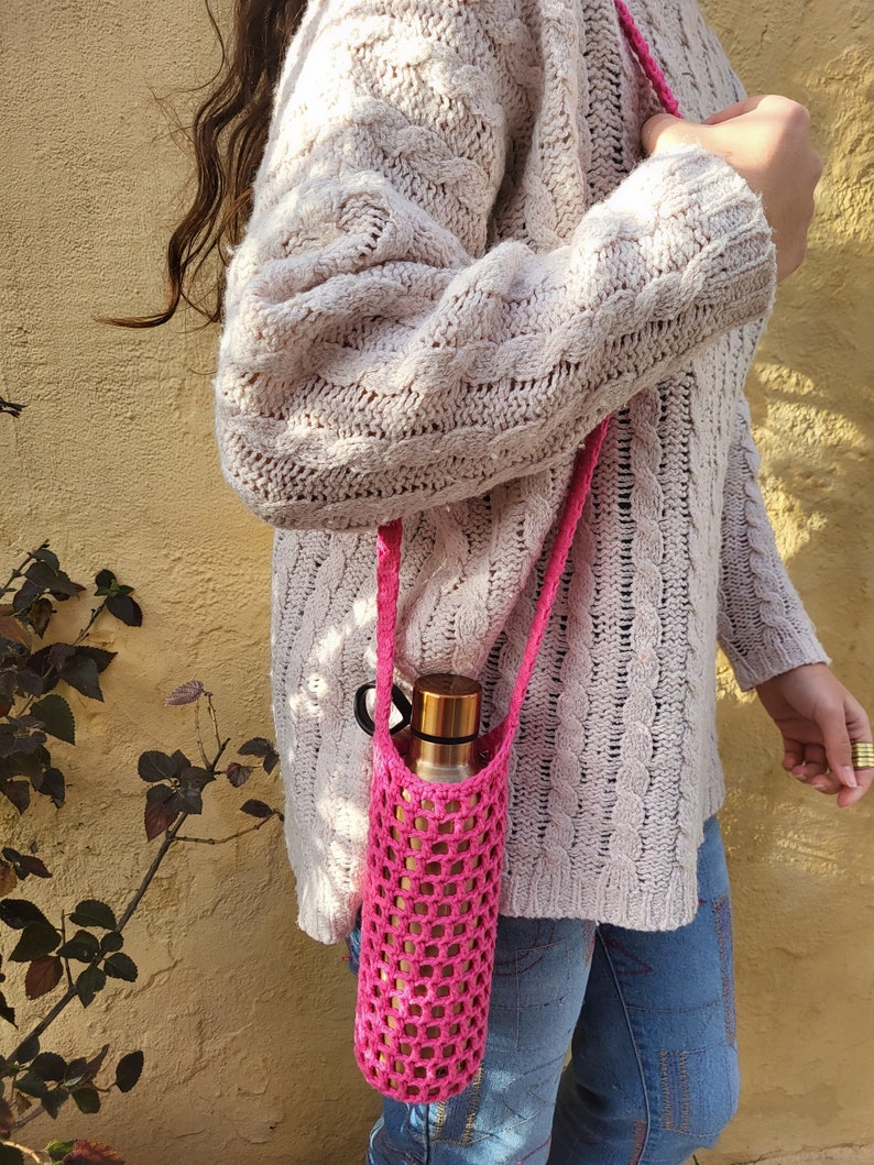 Gehäkelter Flaschenhalter, Ecru Flaschenhalter, Crossbody Flaschentasche, Handgemachter Baumwoll Flaschenhalter Fuchsia