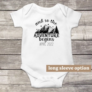 En zo begint het avontuur bodysuit, wandelen babykleding, gepersonaliseerde baby, berg babykleding, schattige baby-outfit, babyaankondiging