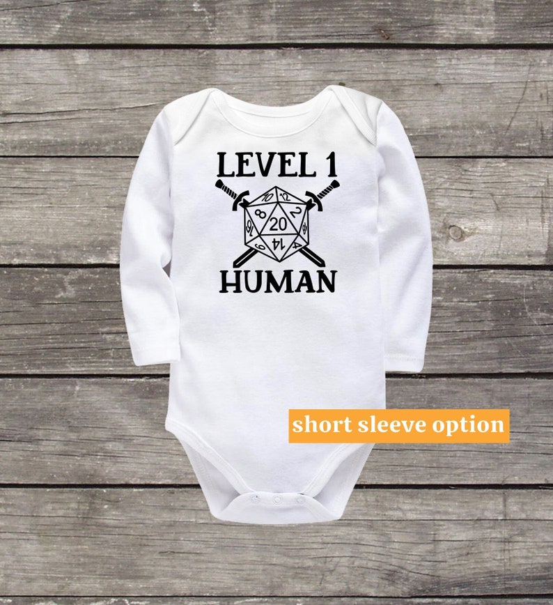 Niveau 1 menselijke babybody, MMO, RPG, twintigzijdige dobbelstenen, grappige babykleding, schattige babyoutfit, hipster, pasgeboren outfit, babyaankondiging afbeelding 3