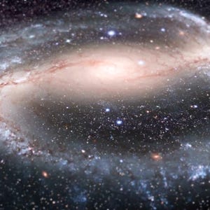Puede incluir: Una galaxia espiral con un núcleo blanco brillante y un brazo polvoriento que gira. La galaxia se encuentra sobre un fondo de innumerables estrellas.