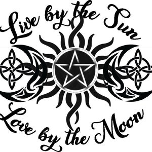 Puede incluir: Ilustración en blanco y negro de un pentagrama dentro de un círculo con un sol y dos lunas a cada lado. El sol y las lunas están estilizados con nudos celtas.