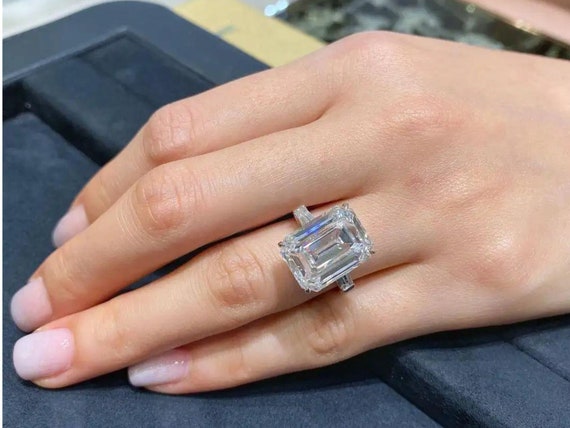 Synthetic on sale diamond ring