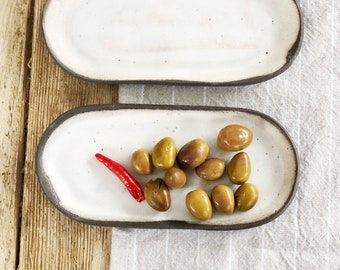 Set of 2 rustic black and white ceramic trays | Side dish | Japanese style pottery