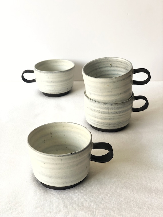 Handmade Schwarz & Weiß Espresso Tassen: Minimalist Keramik Set