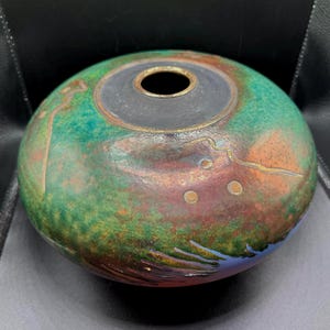 Steven Forbes-deSoule Raku Art Pottery Vase Vessel Emerald Copper Rainbow Handmade Signed 13” NC Vintage