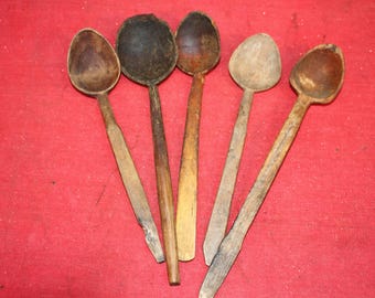 Juego de cucharas de cocina de madera primitiva antigua