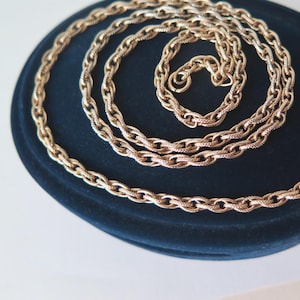Vintage Gold Tone Chain Necklace