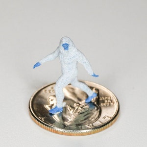 Abominable Snowman Yeti HO Blue -- Scale 1/87