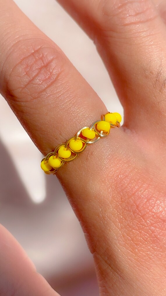 Yellow tarnish outlet on silver