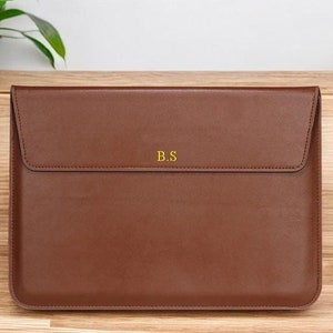 Gepersonaliseerde leren laptophoes 13" 15" compatibel met MacBook-hoes Relatiegeschenk naam initialen omslag standaard tas krokodil Cadeau haar