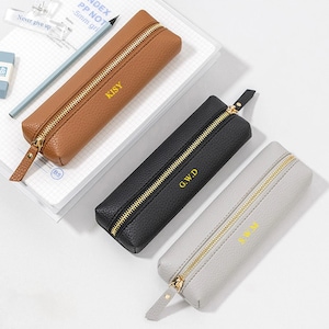 Astuccio portapenne monogramma personalizzato, astuccio portapenne personalizzato, astuccio portapenne, astucci estetici, astuccio portapenne in pelle, regalo per la festa della mamma, regalo per la mamma