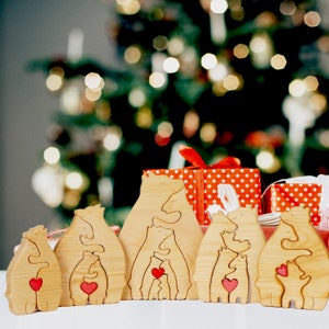 Casse-tête de famille ours en bois, 3 personnes, figurines d'animaux, cadeaux souvenirs de famille, cadeau pour parents, nom en vinyle, casse-tête de famille, cadeaux de Saint-Valentin image 4