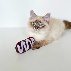 Cat toy cake, Food cat toy, Felt catnip toy Cookie