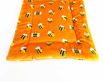 Fleece kattenmand, bijenprint, kattenkruid/valeriaanzakje