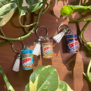 SKIPPY - Mini Keychains!