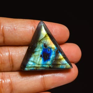 Rainbow Labradorite, Triangle shape spectrolite ,  cabochons, triangle shape gemstones