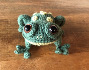 Frog crochet pattern