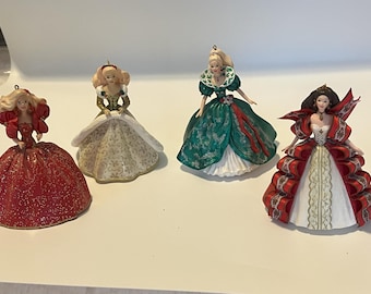 Set vintage usato di 4 ornamenti natalizi BARBIE Keepsake HALLMARK serie Mattel senza scatola