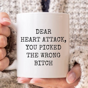 Herzinfarkt Überlebend Becher Herzinfarkt Genesung Geschenke Herz Chirurgie Becher Herzinfarkt Kaffeetasse Lieber Herzinfarkt falsche Hündin Becher