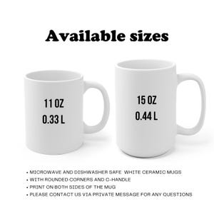 Op de afbeelding: Twee witte keramische mokken met afgeronde hoeken en C-handvatten. De mok links is 11 oz (0,33 L) en de mok rechts is 15 oz (0,44 L).