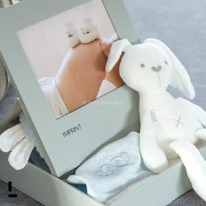 Neuer Baby-Geschenkkorb | Kinderzimmer | Schwangerschaft Geschenk | Babyparty Memory | 100% Baumwolle | Personalisierte Foto-Geschenkbox | Kleinkind Body