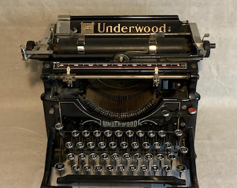 Antique Underwood Manual Desk Typewriter Model #5 - Circa 1915