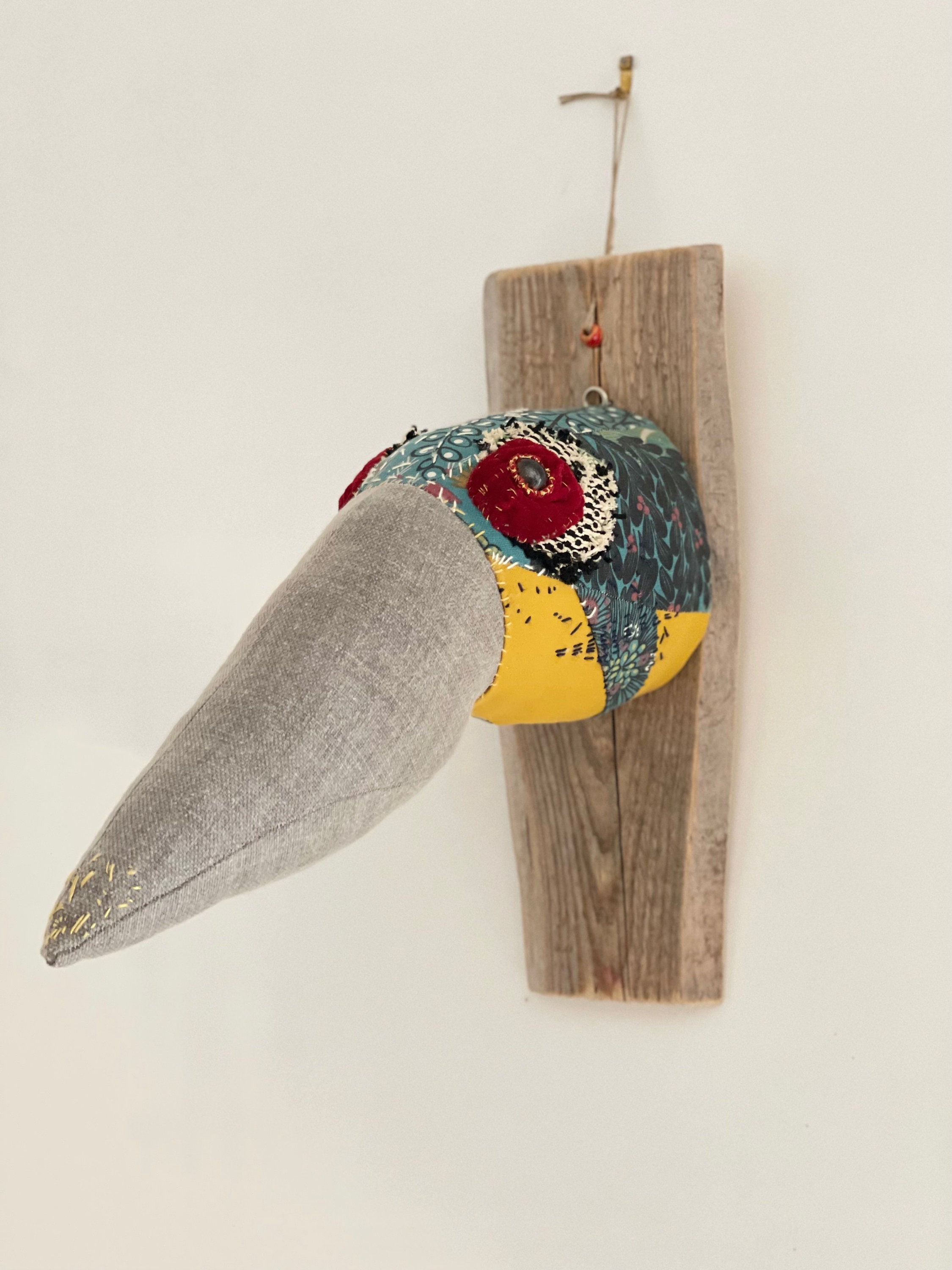 Tête d'oiseau en Tissu à Gros Bec