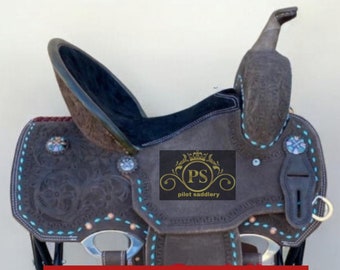Western Barrel Racing Pleasure Trail Deep Seat Premium Leather Horse Saddle with Matching Headstall, Breastplate, Reins & Back Cinch.