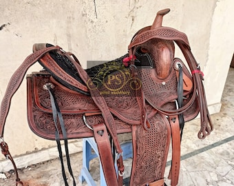 Set Of 4 Screw Back Concho 1.5 in Barrel Racer Nickle Plated Saddle U-TY04 Set Of 4 Screw Back Concho 1.5 in Barrel Racer Nickle Plated Saddle U-TY04