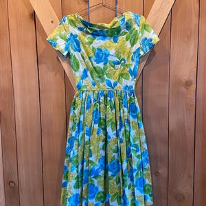 vintage 1950s blue and green floral dress