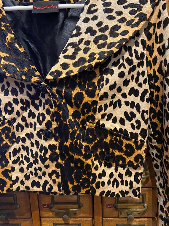 Voodoo Vixen Leopard crop button up jacket - image 6