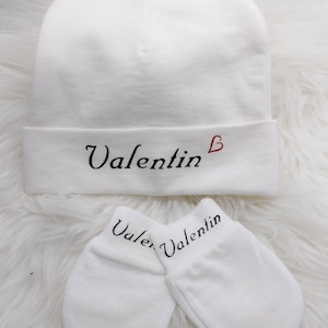 Personalized hat and mittens set